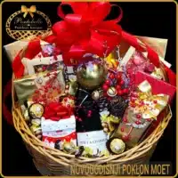 Luksuzan poklon za Novu godinu Novogodišnji poklon Moet, luxurious women's gift for the New Year